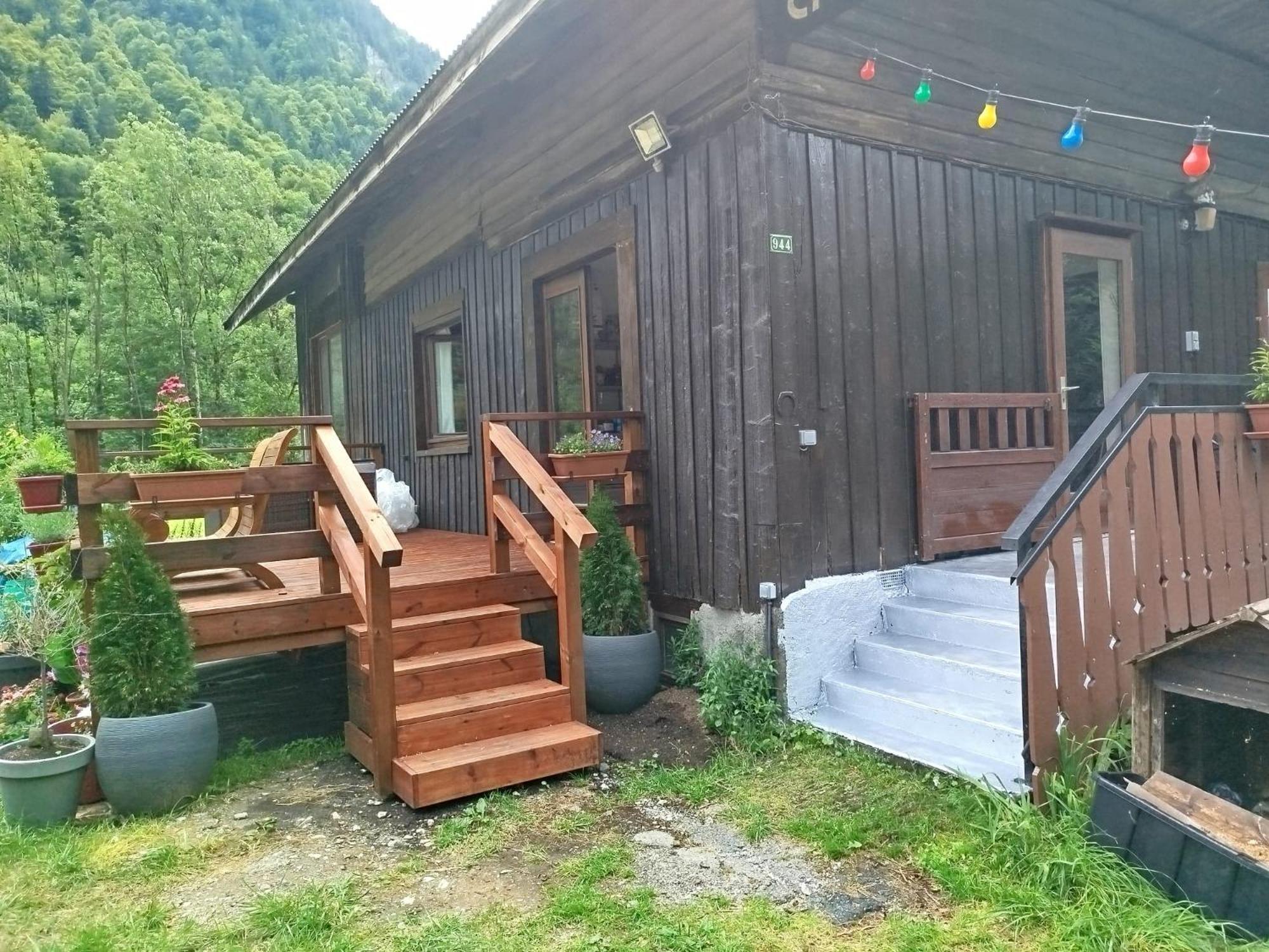 Chalet 8 Personnes + Grand Terrain Et Riviere Entremont Exterior photo